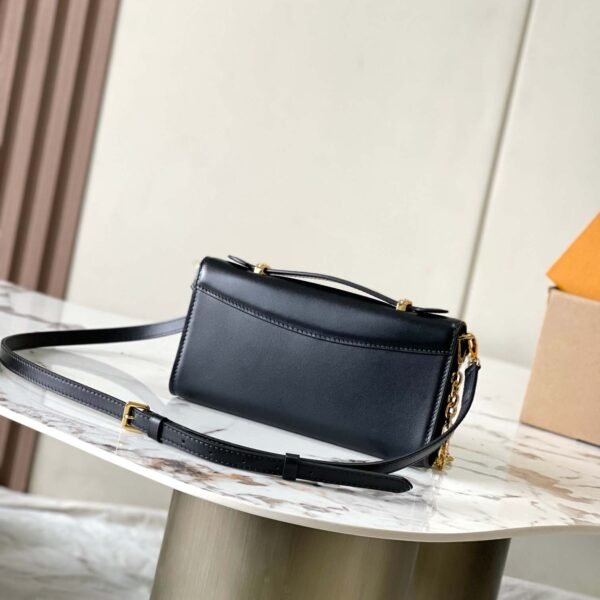 Louis Vuitton Wallet On Chain Capucines M12143 - Image 4