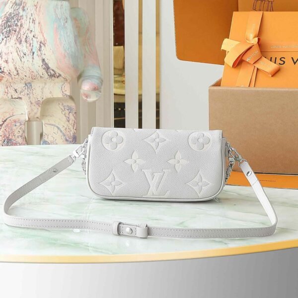 Louis Vuitton Wallet on Chain Ivy M14225 - Image 3