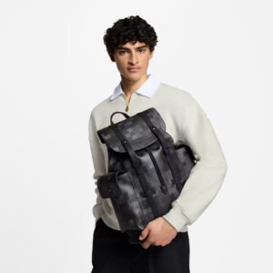 Louis Vuitton Christopher MM M14952