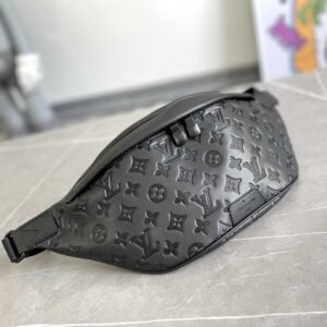 Louis Vuitton Discovery Bumbag M44388