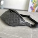 Louis Vuitton Discovery Bumbag M44388