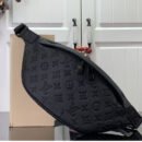 Louis Vuitton Discovery Bumbag PM M46036