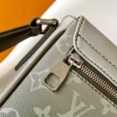 Louis Vuitton District PM M11593