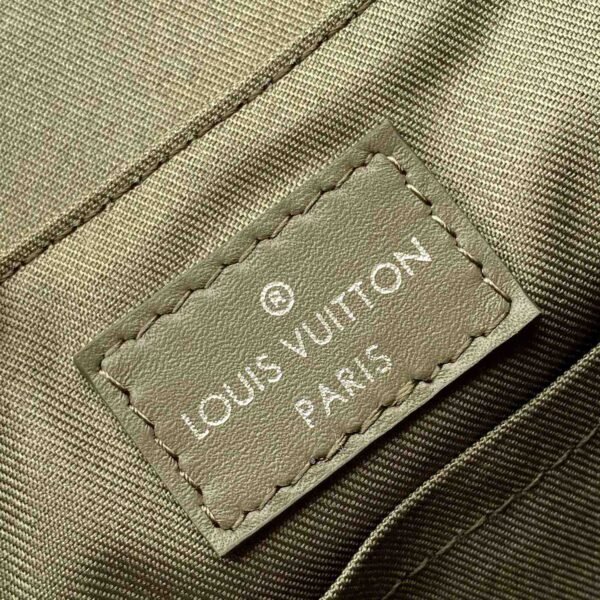 Louis Vuitton District PM M11593 - Image 9