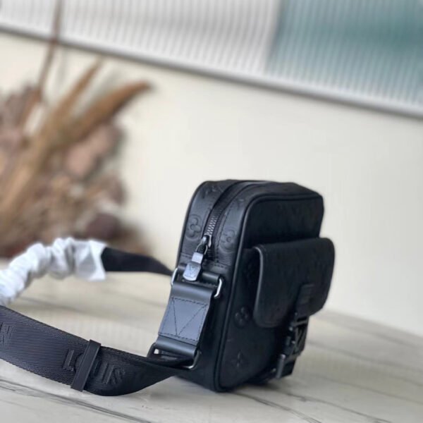 Louis Vuitton Getaway Messenger M12516 - Image 3