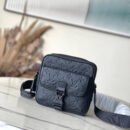 Louis Vuitton Getaway Messenger M12516
