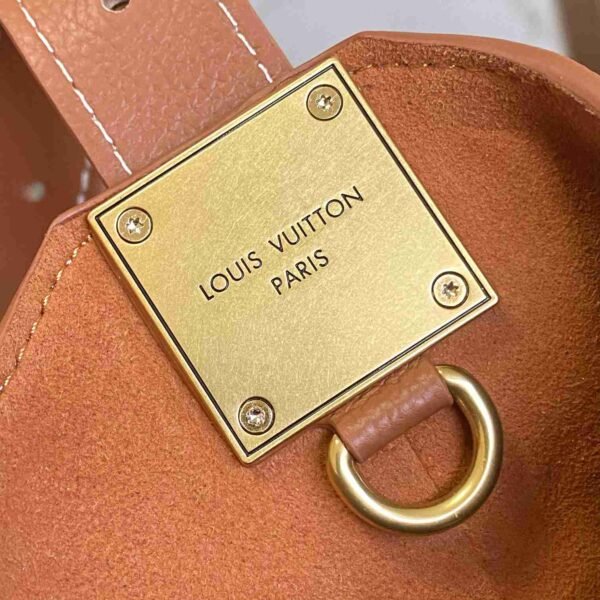 Louis Vuitton Low Key Hobo PM M25354 - Image 9