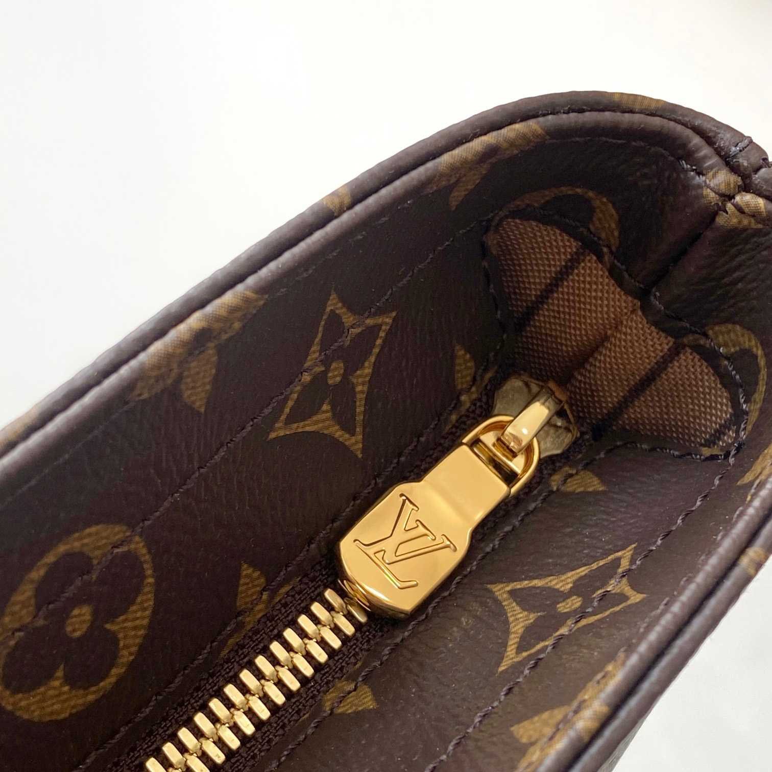 Louis Vuitton Piano M12095 - Image 8