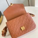 Louis Vuitton Pochette Métis M12711