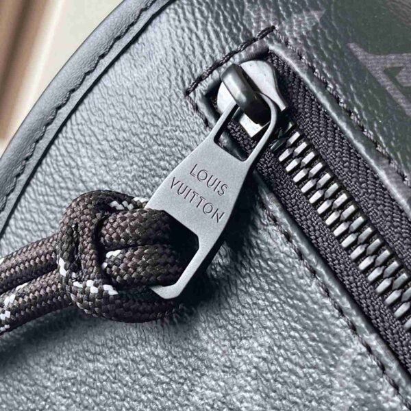 Louis Vuitton Pulse Messenger M12681 - Image 8