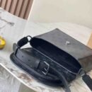 Louis Vuitton Pulse Messenger M12681