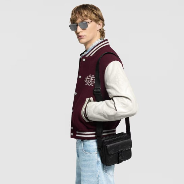 Louis Vuitton Getaway Messenger M12516